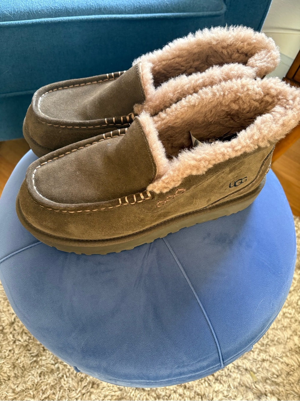UGG Ansley Parc Genuine Shearling Platform Slipper